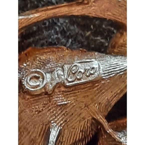 Vintage Coro Francois Brooch Pin Heart Shaped Leaf Branch Goldtone Textured 2" - Picture 3 of 5